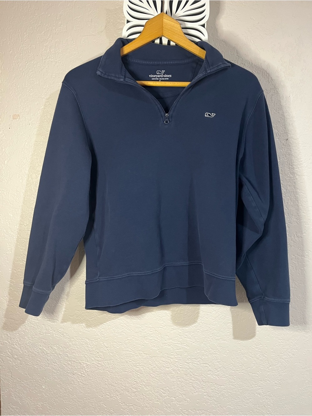 Vineyard Vines Men’s Navy Quarter-Zip Sweater Pullover